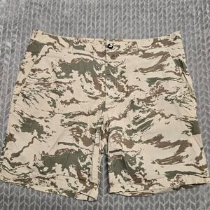 Mountain Hardwear Mens 38 AP Scrambler Ripstop Camo Shorts Tiger Stripe OM8591